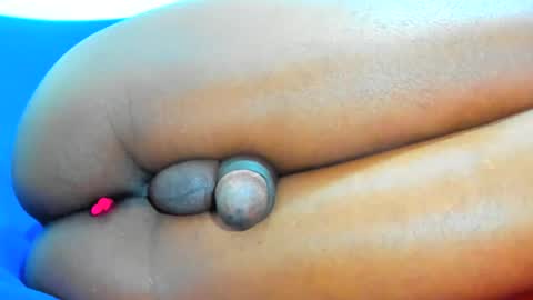 Snapshot of hathor_01_ chatting on March 5, 2025, 6:01 pm andres online show from March 5, 2025, 6:01 pm