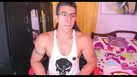 Snapshot of hazbinstudio chatting on October 25, 2025, 7:52 pm hazbinstudio online show from October 25, 2025, 7:52 pm