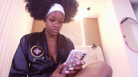 Snapshot of hazel_kataleya chatting on April 30, 2026, 7:20 pm kataleya online show from April 30, 2026, 7:20 pm