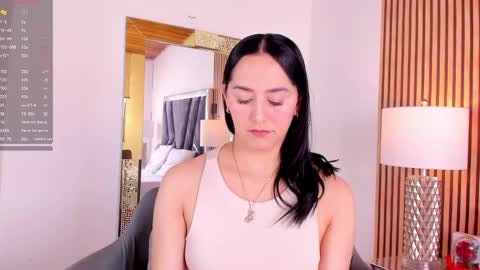  Hazel  online show from January 23, 2025, 1:35 pm