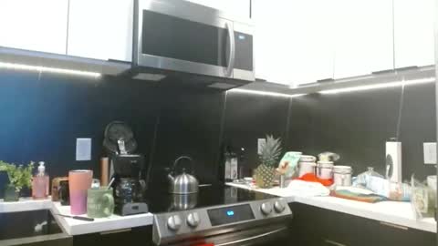 Hazel online show from February 6, 2026, 4:21 pm