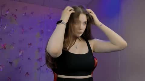Snapshot of hazel_sullivan chatting on May 22, 2026, 12:33 pm Hazel online show from May 22, 2026, 12:33 pm