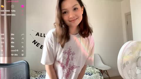 Snapshot of hazelhartshorn chatting on June 2, 2026, 1:13 pm Kira online show from June 2, 2026, 1:13 pm