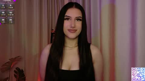 hazelhayess online show from April 16, 2026, 4:08 pm