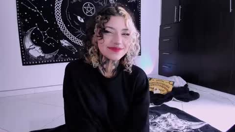 Hazell Witch online show from March 4, 2025, 1:28 pm