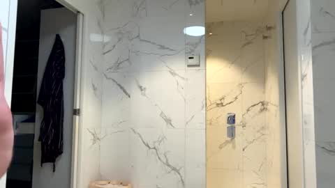 Snapshot of hb2283 chatting on February 1, 2025, 12:51 am h babe online show from February 1, 2025, 12:51 am