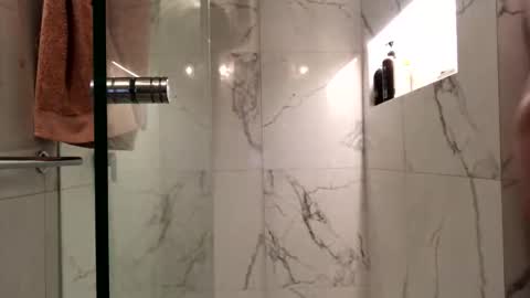 Snapshot of hb2283 chatting on September 28, 2025, 6:35 pm h babe online show from September 28, 2025, 6:35 pm