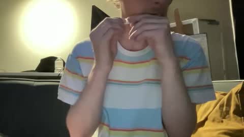 hchappel19 online show from March 15, 2026, 5:35 am