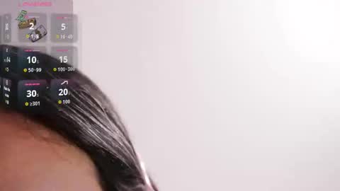 Snapshot of hearmymoans_18 chatting on November 19, 2025, 2:22 am hearmymoans_18 online show from November 19, 2025, 2:22 am