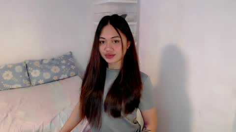 Yoshin online show from June 18, 2026, 3:40 am