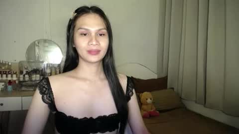 Snapshot of heather_bbyy chatting on October 22, 2025, 5:45 pm heather_bbyy online show from October 22, 2025, 5:45 pm