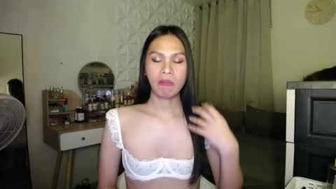 Snapshot of heather_bbyy chatting on February 3, 2026, 7:19 pm heather_bbyy online show from February 3, 2026, 7:19 pm