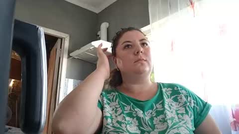 Snapshot of heather_wall chatting on July 28, 2026, 2:13 pm Heather online show from July 28, 2026, 2:13 pm