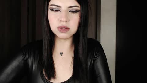 Snapshot of heatherdemonzx_ chatting on April 2, 2026, 12:19 am HEATHER DEMONZX Please help me to reach 100 thumbs up online show from April 2, 2026, 12:19 am