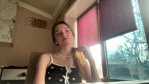 Lili online show from March 28, 2026, 1:11 pm