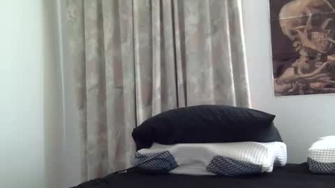 Snapshot of heatwavee chatting on December 18, 2025, 7:53 pm heatwavee online show from December 18, 2025, 7:53 pm