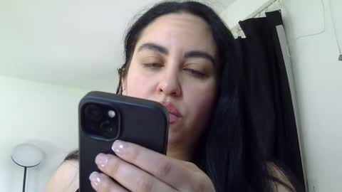 Snapshot of heatwavee chatting on March 11, 2026, 5:52 pm heatwavee online show from March 11, 2026, 5:52 pm