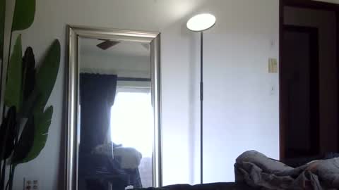 Snapshot of heatwavee chatting on April 10, 2026, 1:27 pm heatwavee online show from April 10, 2026, 1:27 pm