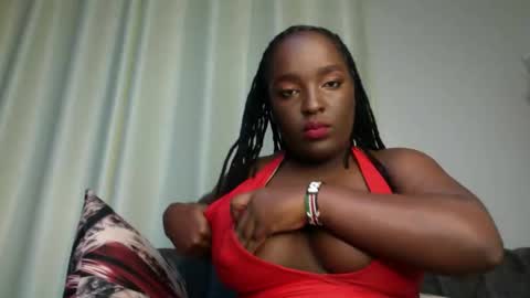 Snapshot of heaven_122 chatting on June 8, 2026, 10:32 pm Angel online show from June 8, 2026, 10:32 pm