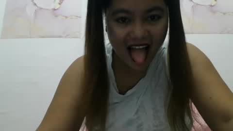 Snapshot of heavenlyeyes69 chatting on December 19, 2024, 8:34 pm heavenlyeyes69 online show from December 19, 2024, 8:34 pm