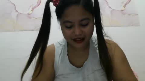 Snapshot of heavenlyeyes69 chatting on December 19, 2024, 11:35 pm heavenlyeyes69 online show from December 19, 2024, 11:35 pm