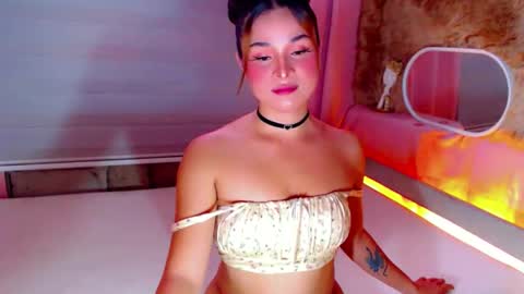 Snapshot of heavenlypleasurexx chatting on November 10, 2025, 11:59 pm HEAVEN online show from November 10, 2025, 11:59 pm