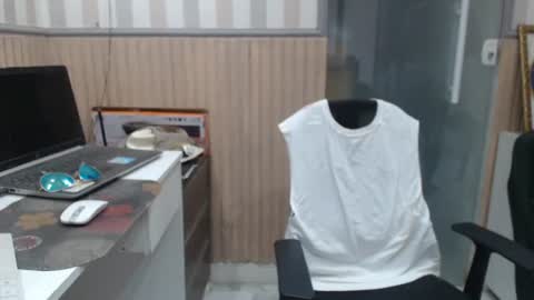 Snapshot of hebertgomes chatting on April 26, 2026, 5:21 pm hebertgomes online show from April 26, 2026, 5:21 pm
