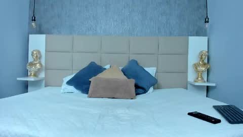 Snapshot of hecate1_ chatting on May 21, 2026, 6:59 pm Keira Hecate online show from May 21, 2026, 6:59 pm