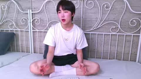 HEEJIN online show from March 7, 2026, 4:53 am