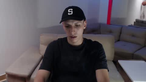 Snapshot of hefesto_69 chatting on March 7, 2025, 8:44 pm hefesto_69 online show from March 7, 2025, 8:44 pm