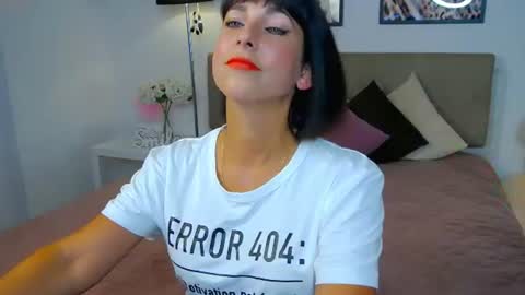 heidieraven online show from July 27, 2026, 12:34 pm