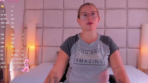Snapshot of heidishayk chatting on April 17, 2026, 12:19 pm ANTARA REY online show from April 17, 2026, 12:19 pm