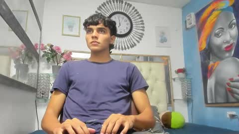 Snapshot of heiker_ chatting on March 3, 2025, 2:36 am heiker_ online show from March 3, 2025, 2:36 am