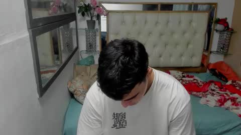 Snapshot of heiker_ chatting on November 12, 2025, 2:56 am heiker_ online show from November 12, 2025, 2:56 am