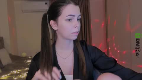 Snapshot of heileymeow chatting on March 10, 2025, 9:07 pm Heiley online show from March 10, 2025, 9:07 pm