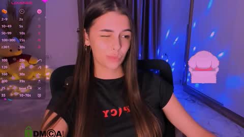 Snapshot of heileymeow chatting on October 13, 2025, 8:31 pm Heiley online show from October 13, 2025, 8:31 pm