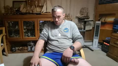 xxScubaStevexx online show from April 23, 2026, 6:47 am