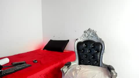 Snapshot of hela_wet chatting on November 13, 2025, 8:08 pm Hela Independent model online show from November 13, 2025, 8:08 pm