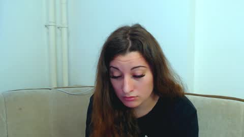 helen_adams_ online show from December 19, 2024, 11:39 am