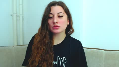 helen_adams_ online show from December 25, 2024, 1:51 pm