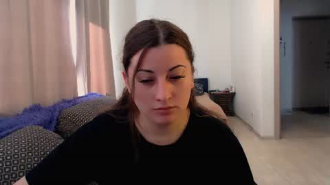 helen_adams_ online show from June 23, 2026, 4:54 am