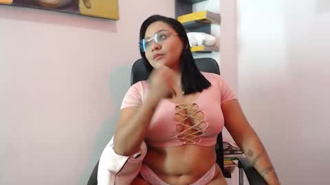 Snapshot of helen_connors chatting on March 12, 2026, 12:55 pm helen online show from March 12, 2026, 12:55 pm