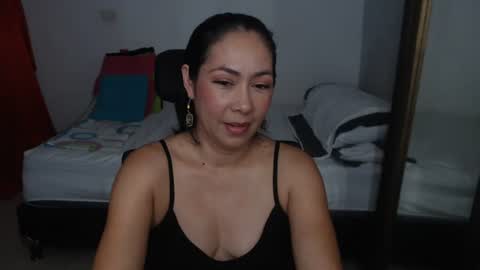 Snapshot of helen_lya chatting on July 16, 2026, 2:23 pm Helen online show from July 16, 2026, 2:23 pm
