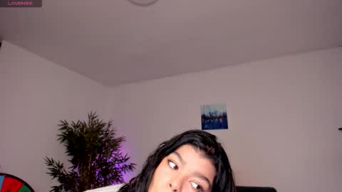 helen_miller online show from September 17, 2025, 8:16 am