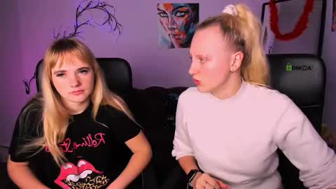 helen_shineee online show from December 18, 2025, 9:04 am