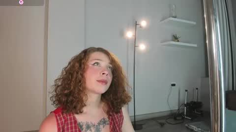 Snapshot of helena_cole chatting on February 28, 2026, 9:27 pm helena online show from February 28, 2026, 9:27 pm