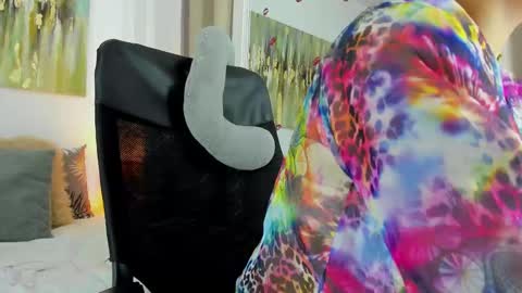 Helena Santos  online show from February 26, 2025, 10:09 pm