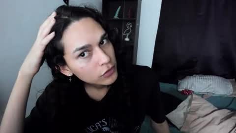 helena_spellman online show from November 9, 2025, 8:34 am