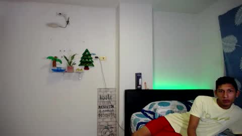 Snapshot of helenalove7 chatting on December 2, 2024, 2:20 am HelenaRicky online show from December 2, 2024, 2:20 am