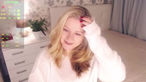 Snapshot of helenbonham chatting on December 18, 2024, 3:47 am Helena Bonham online show from December 18, 2024, 3:47 am